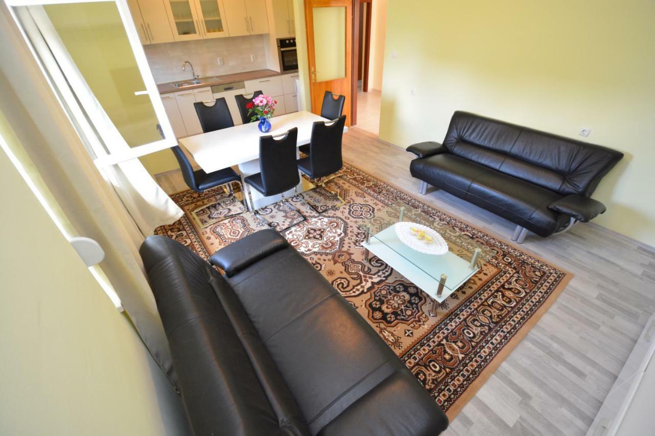 Ferienwohnung Apartman Susic Policnik Exterior foto
