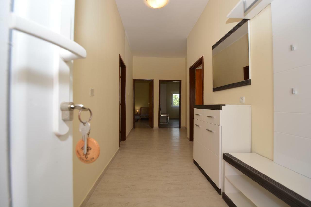 Ferienwohnung Apartman Susic Policnik Exterior foto
