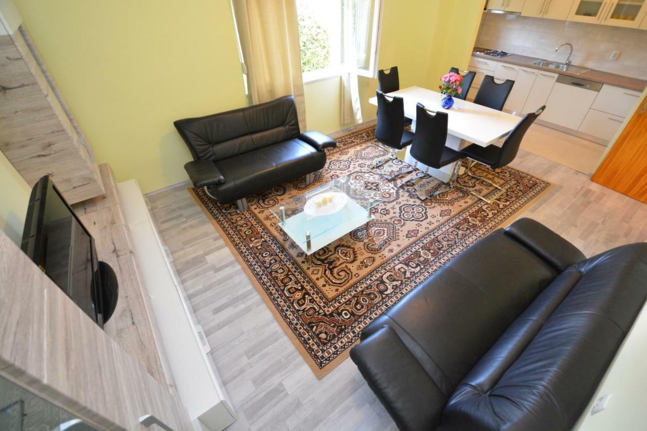 Ferienwohnung Apartman Susic Policnik Exterior foto